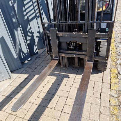 Empilhador Doosan Daewoo - triplex e deslocador lateral